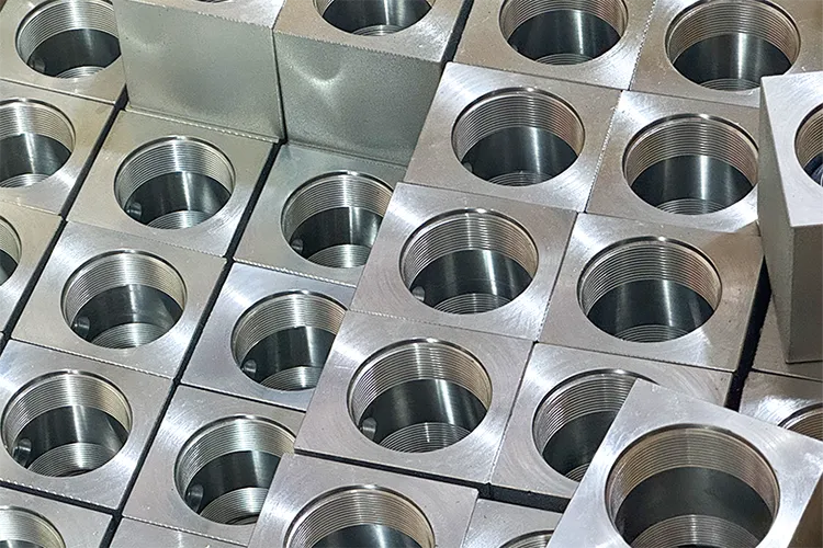 Half-finished product of ball valve body